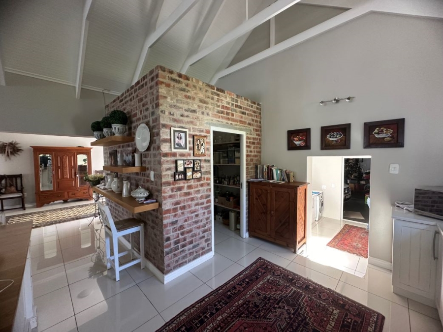 5 Bedroom Property for Sale in Myburgh Park Western Cape